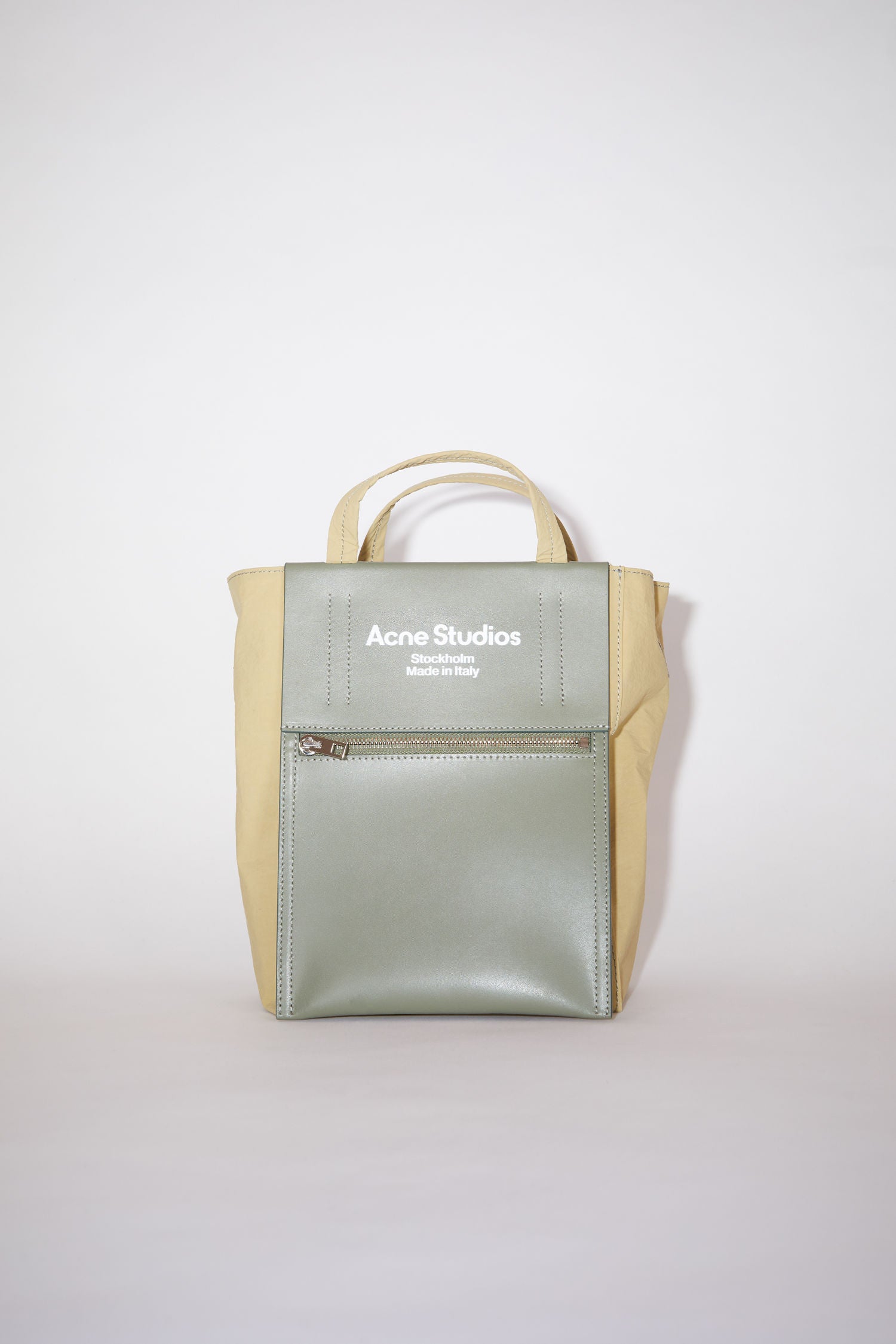 SMALL PAPERY NYLON TOTE BAG IN OLIVE GREEN/GREEN, FW22