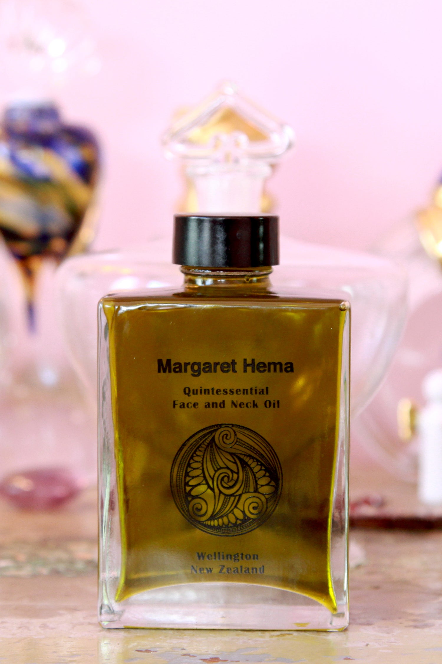 HEMA QUINTESSENTIAL FACE AND NECK OIL