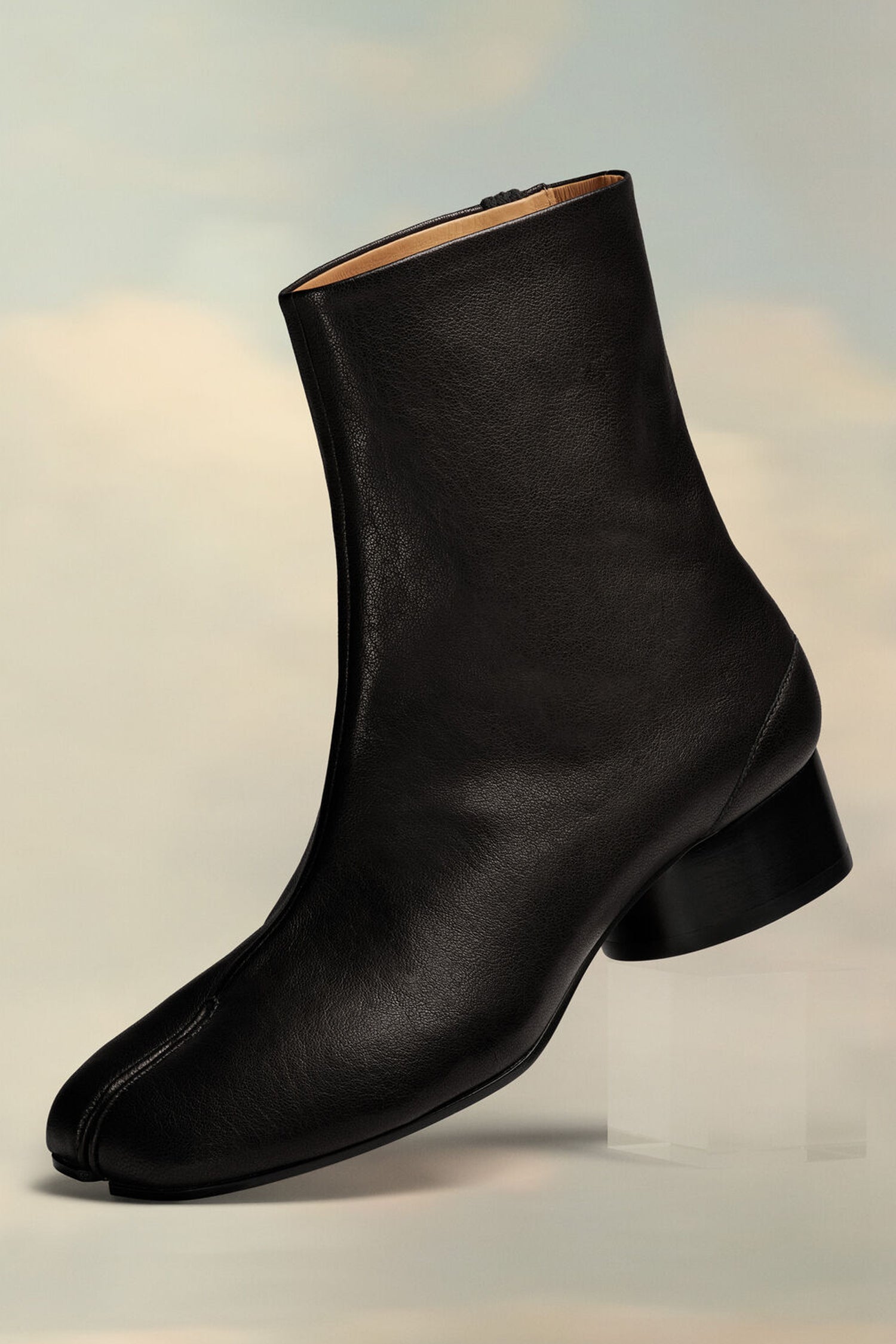 TABI BOOTS H30 IN BLACK, SS23
