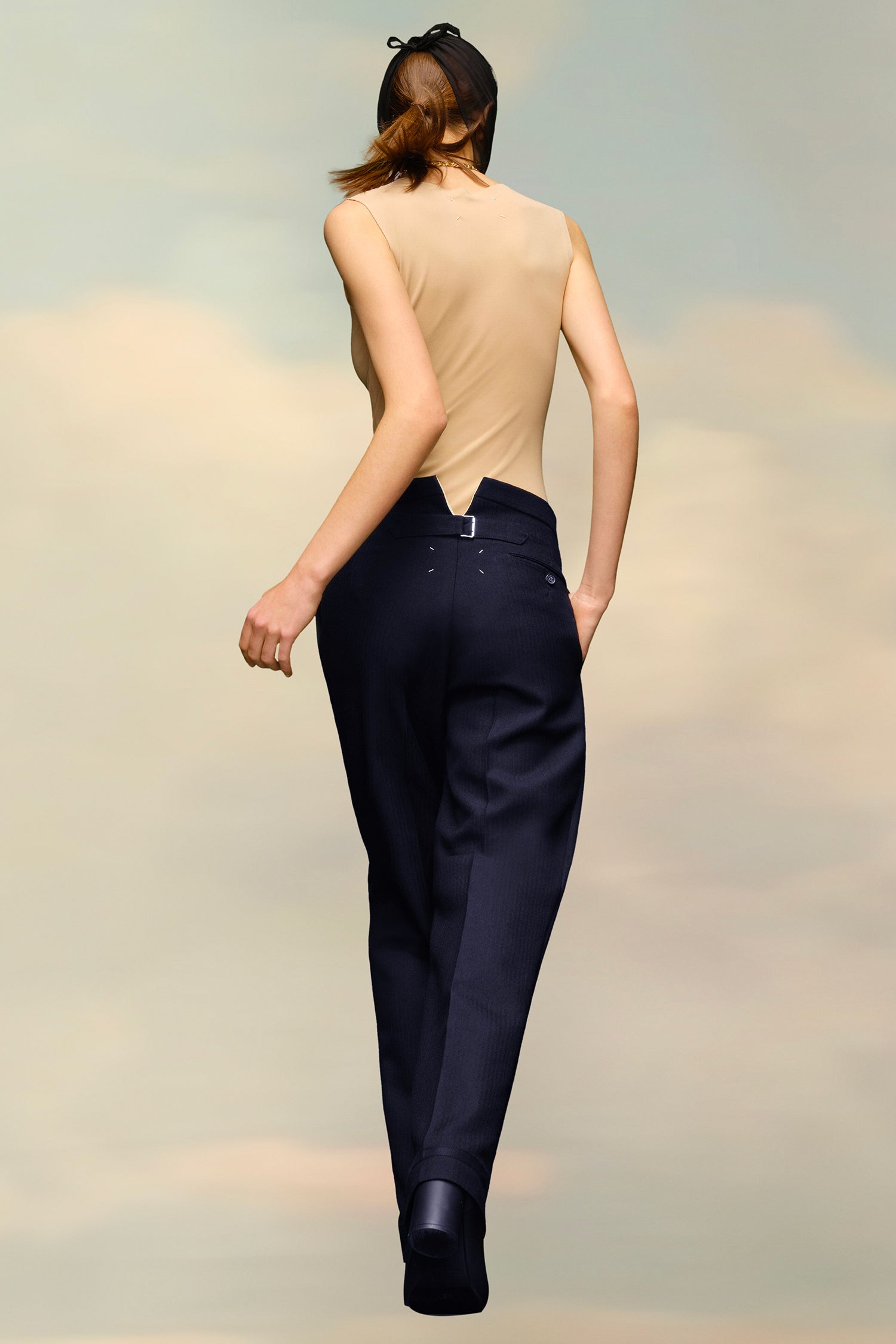 PANTS IN NAVY BLUE, SS23