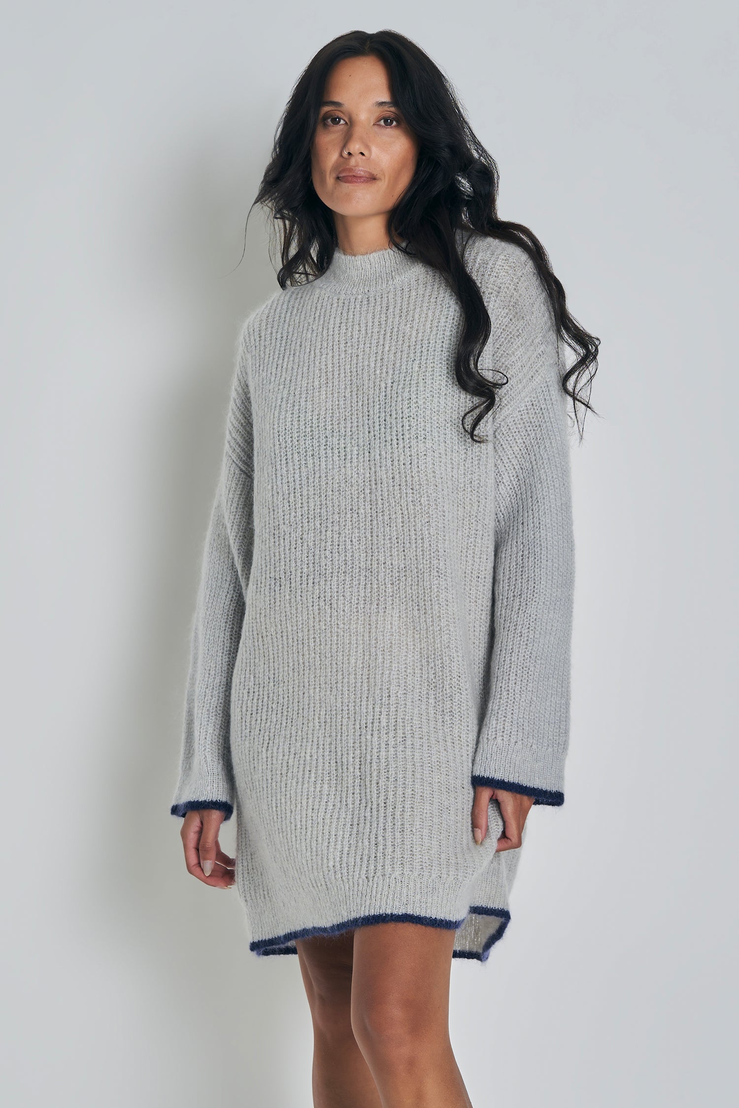 QUINN SWEATER IN FOG/INK TIPS, W23
