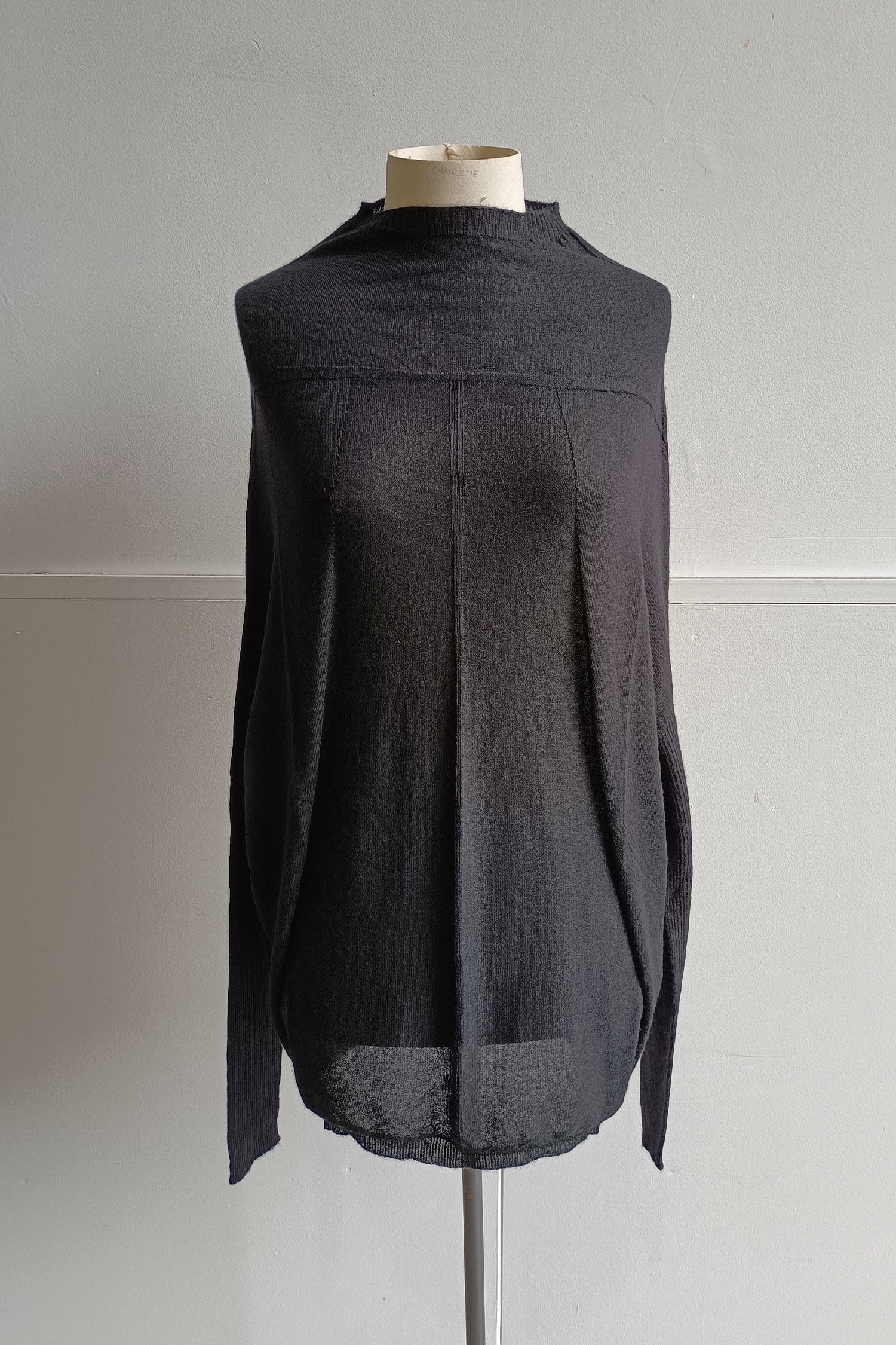 CRATER KNIT IN BLACK, FW22
