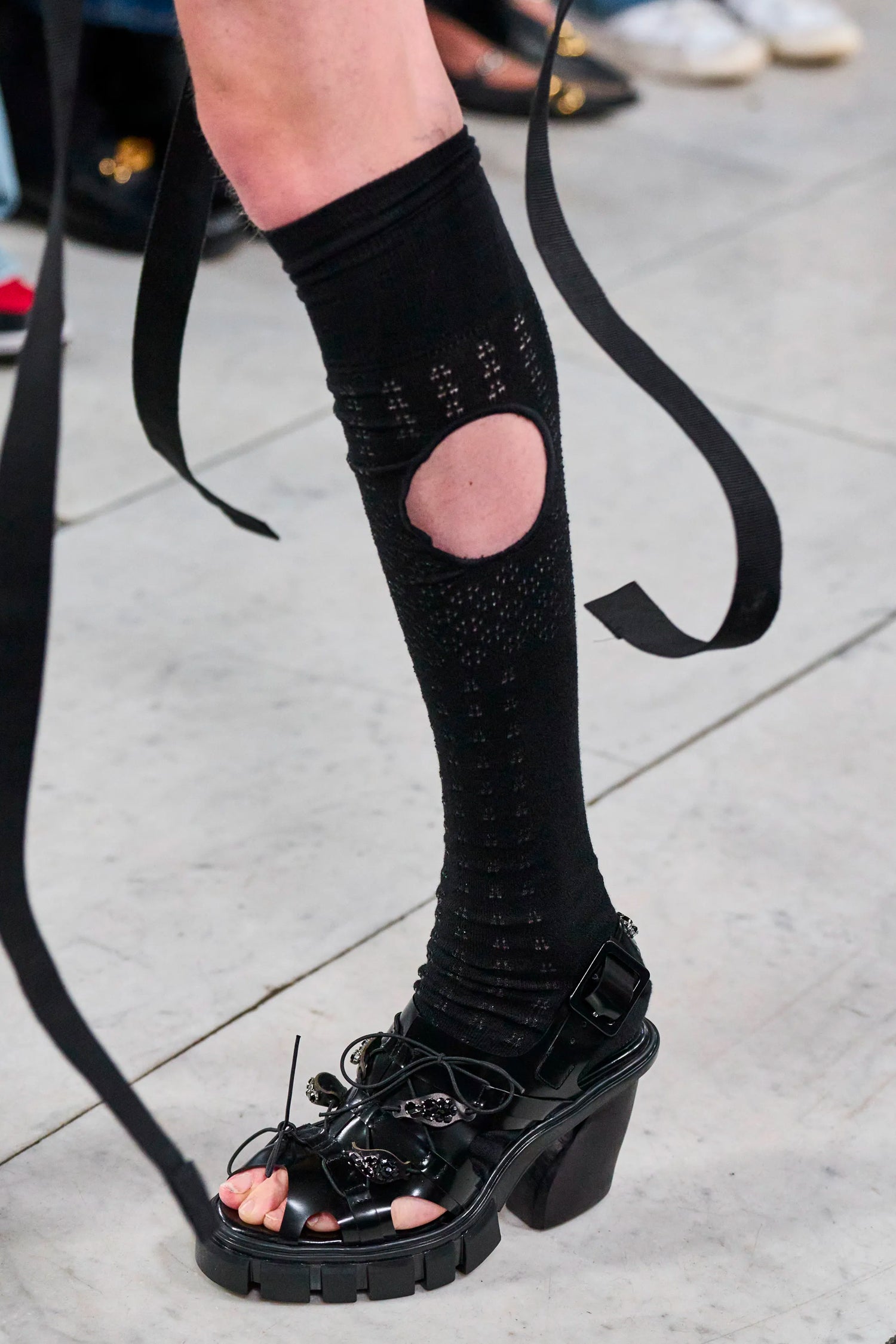 OPEN TOE POINTELLE PATTERN CUTOUT SOCKS IN BLACK, SS23 - Zambesi Store