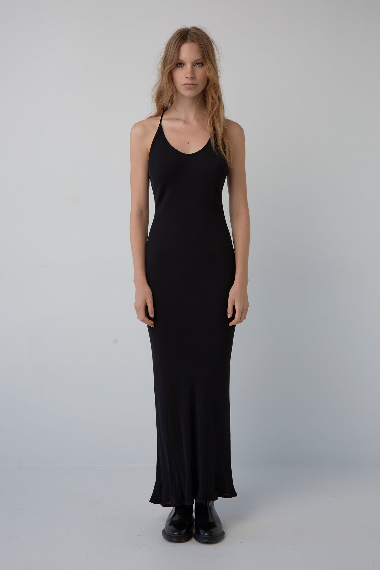 T-BAR GOWN IN OBSIDIAN, S24