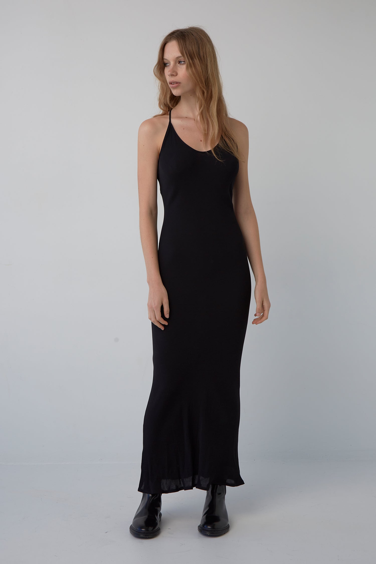 T-BAR GOWN IN OBSIDIAN, S24