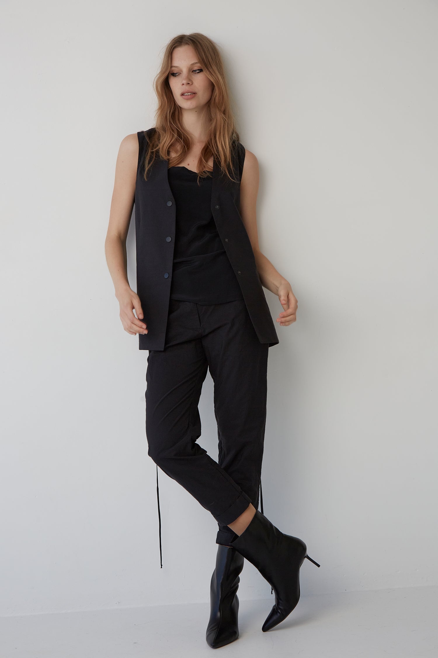 CIGARETTE PANT IN PINSTRIPE, S24