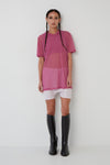 THE FIELD TEE IN FLAMINGO, S24
