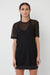 THE FIELD TEE IN RAVEN, S24
