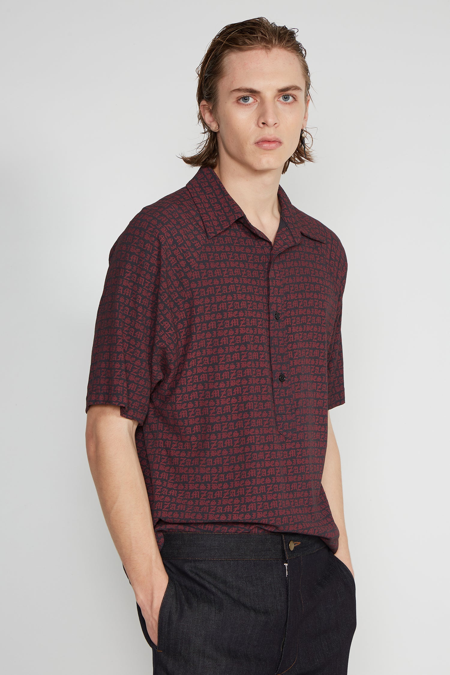 SPINNAKER IN MAROON TILE, S23