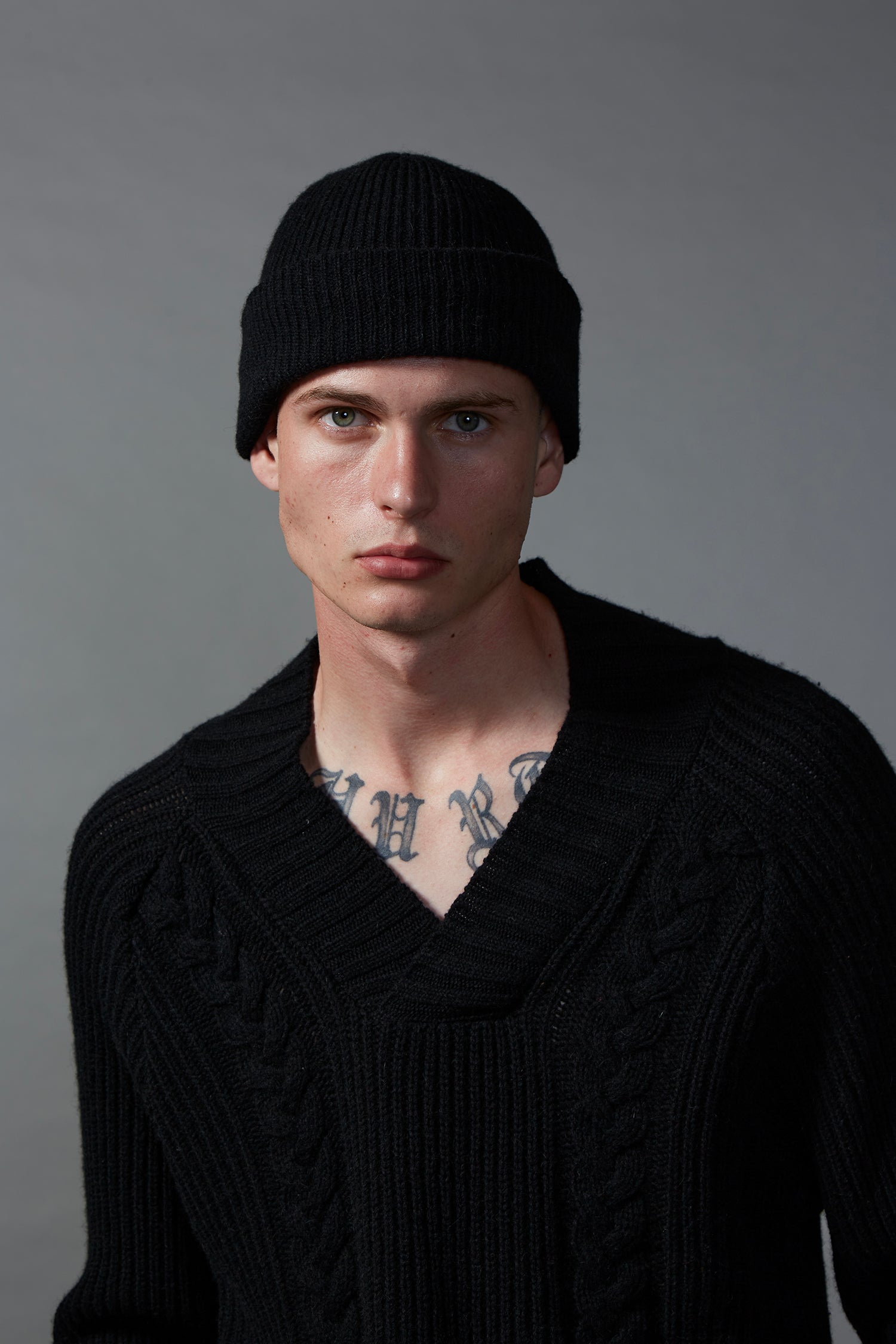 BEANIE IN PANTHER, W23