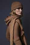 HOODED SCARF IN CAMEL, W23