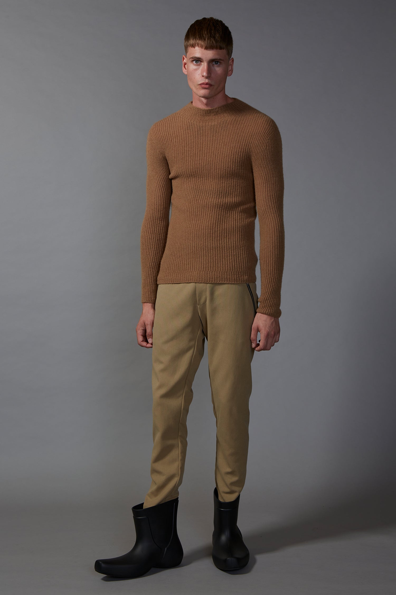 THE RIBBED TURTLE IN CAMEL, W23
