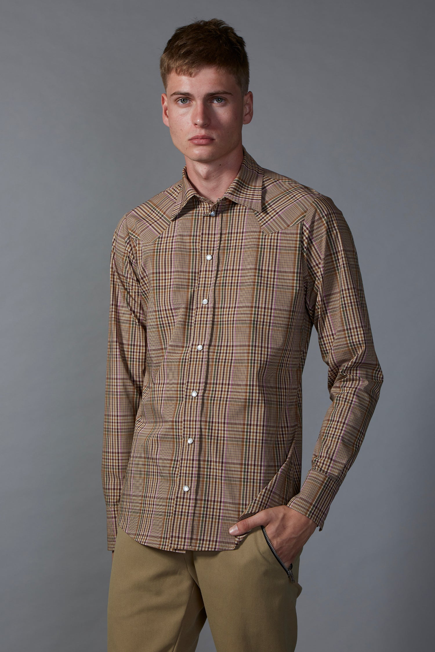 WORKSHIRT IN TOFFEE, W23