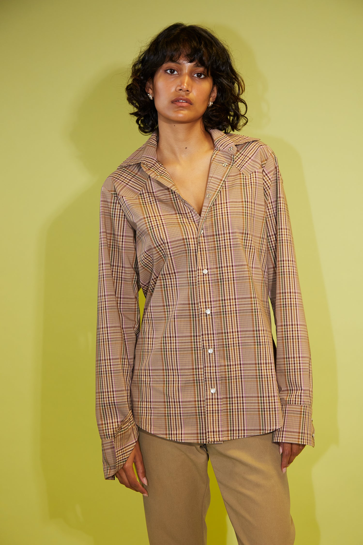 THE WORKSHIRT IN TOFFEE,W23