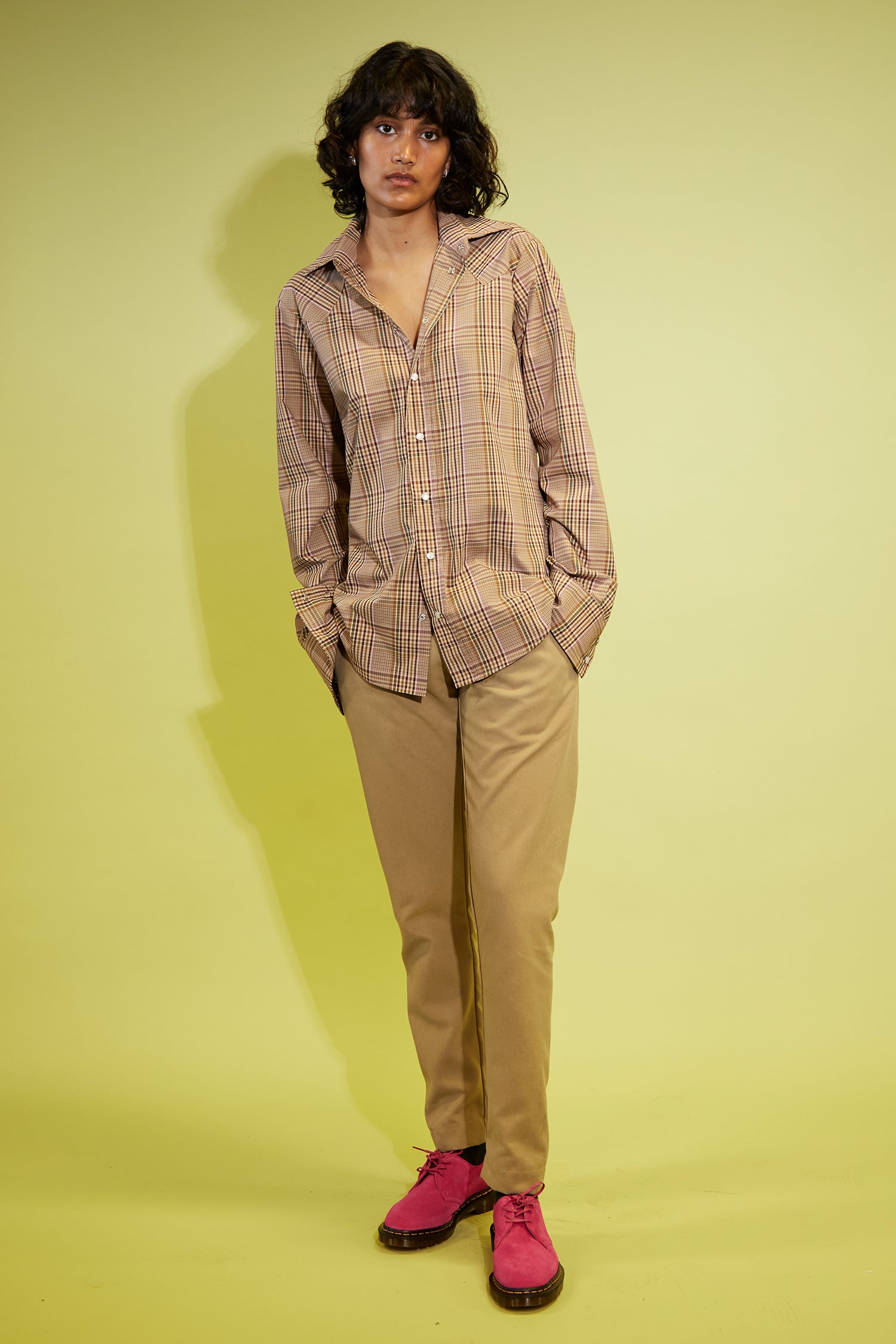 THE WORKSHIRT IN TOFFEE,W23
